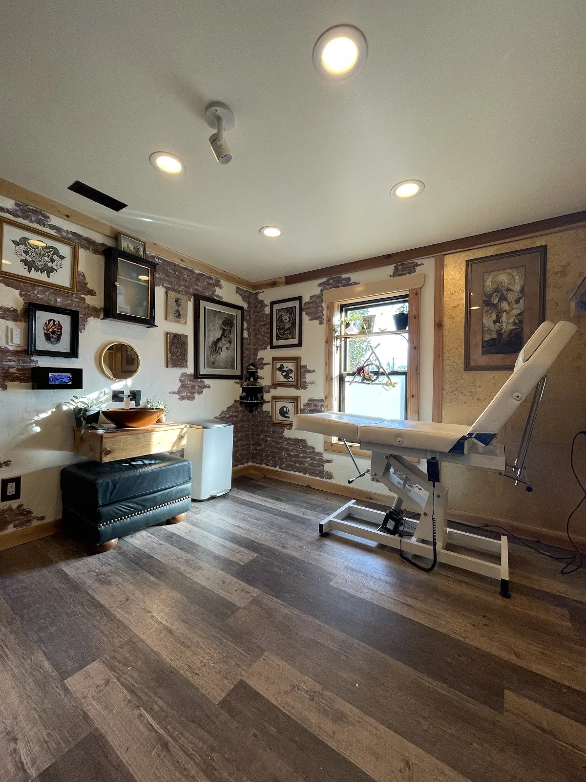 Byrd House Tattoo Studio photo
