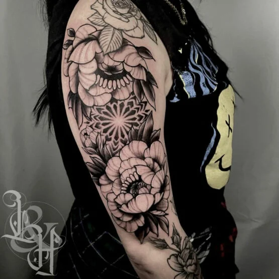 Love N Hate Elite Tattoo Studio tattoo shop in Lakewood, CO
