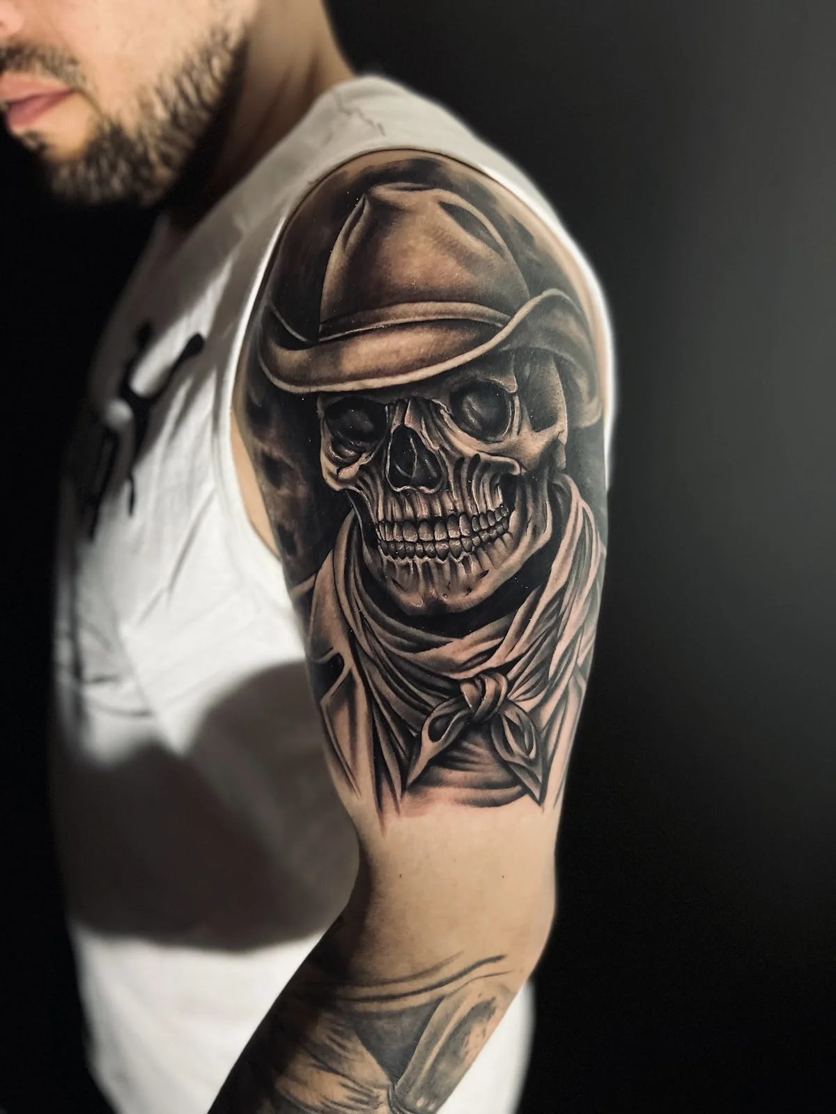 Rayo_colTattoo tattoo shop in Aurora, CO