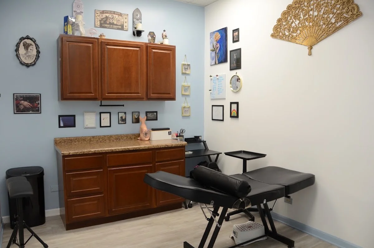 Cora Fick Tattoo tattoo shop in Aurora, IL