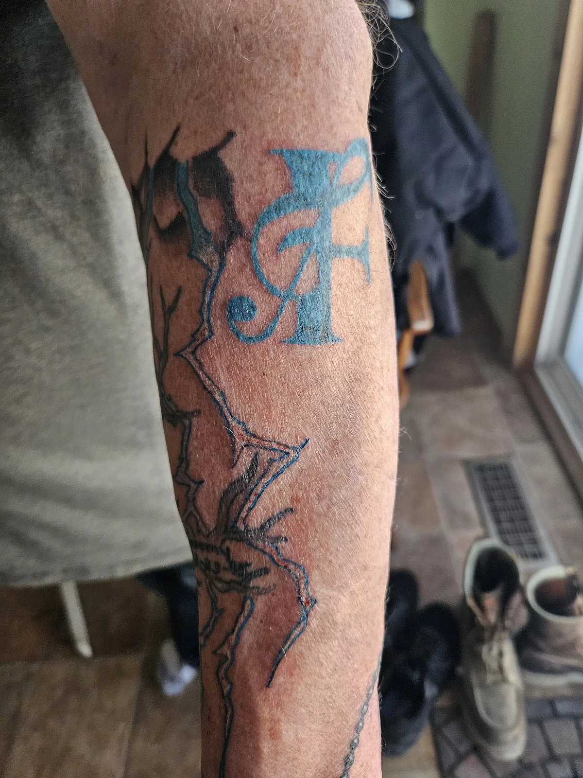 Gold Rose Tattoo Gallery photo