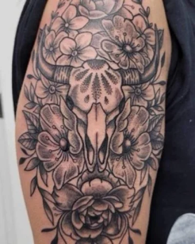 Lady Luck Tattoo and Body Piercing tattoo shop in Owensboro, KY
