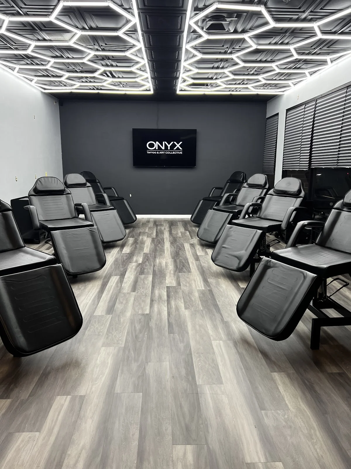 Onyx Tattoo & Art Collective tattoo shop in Waldorf, MD