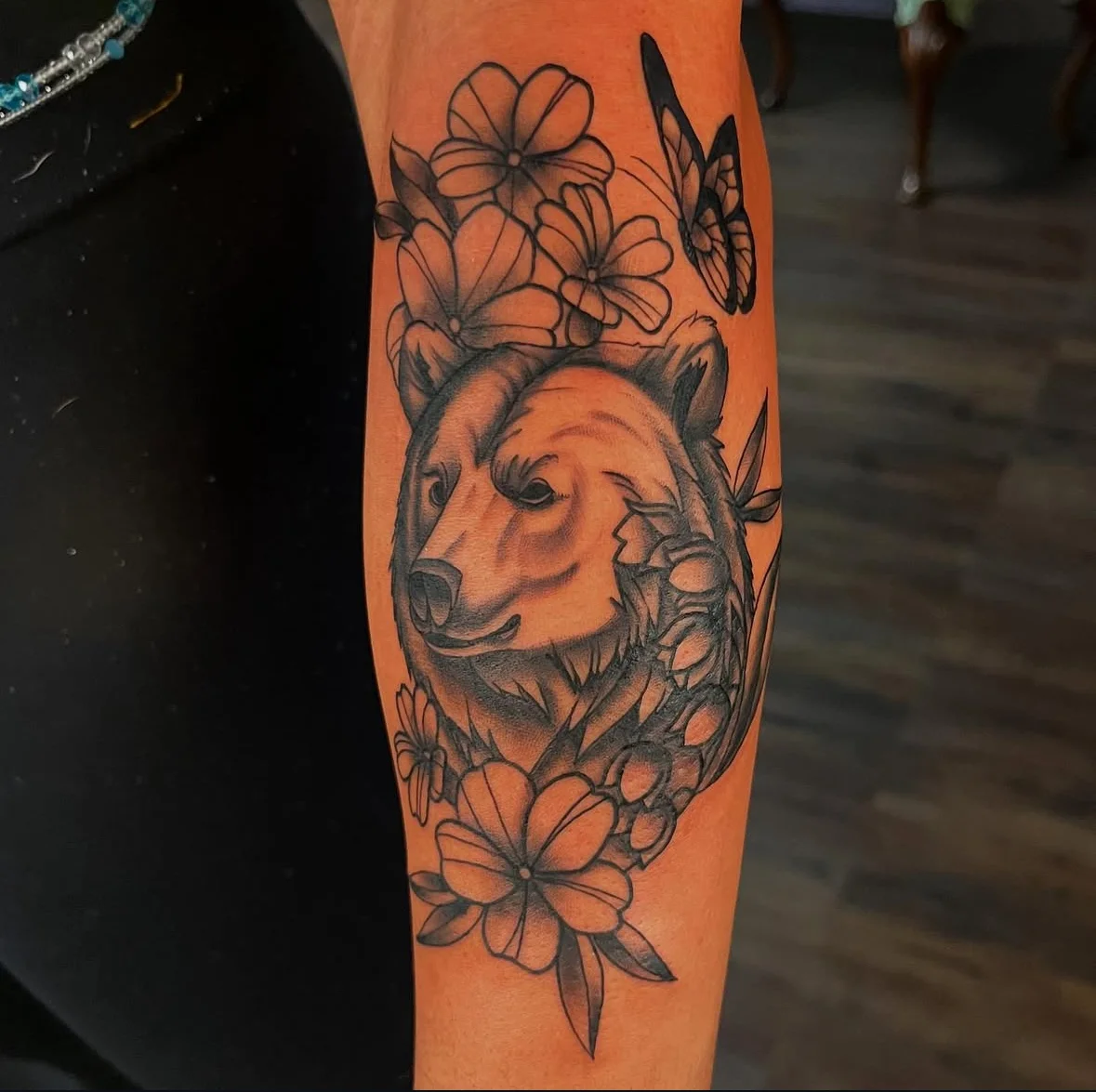 The Looking Glass Tattoo Studio photo