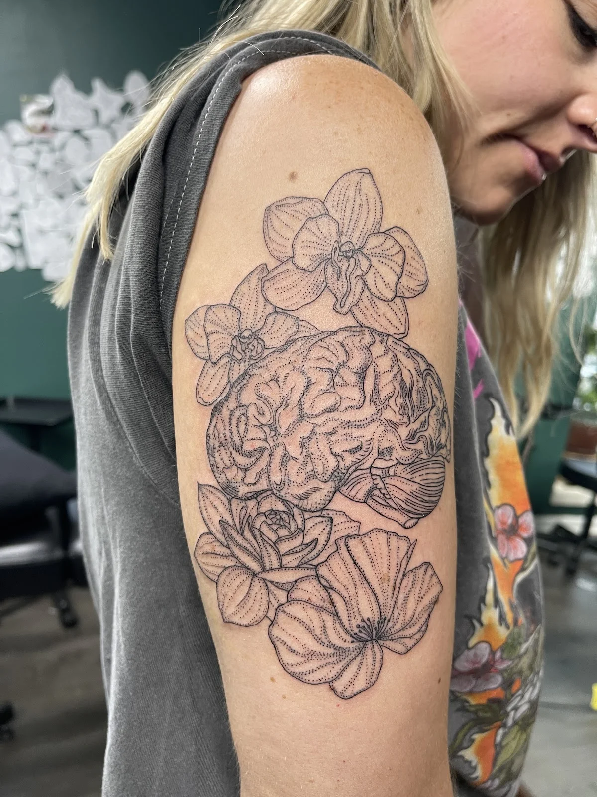 Hidden Vibes Tattoo photo