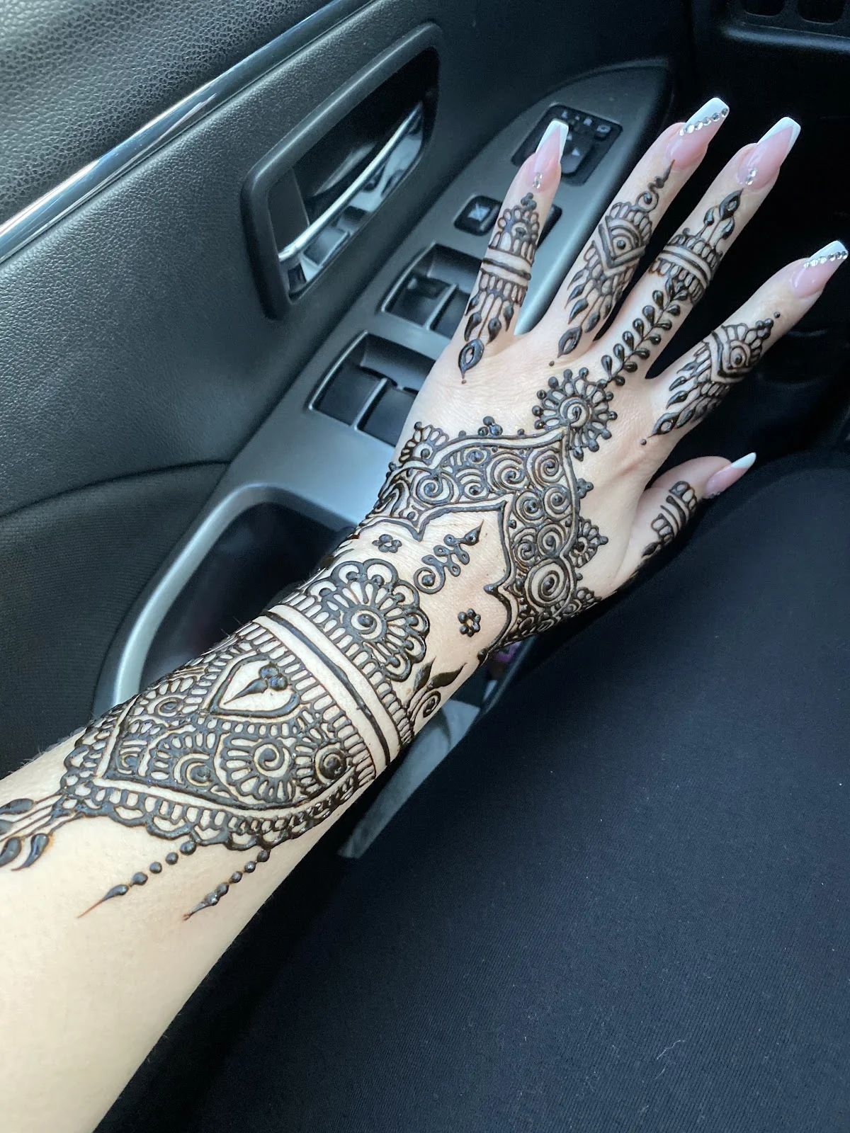 Fatima - Eyebrow Threading & Henna Tattoo (Taunton,MA) tattoo shop in Taunton, MA