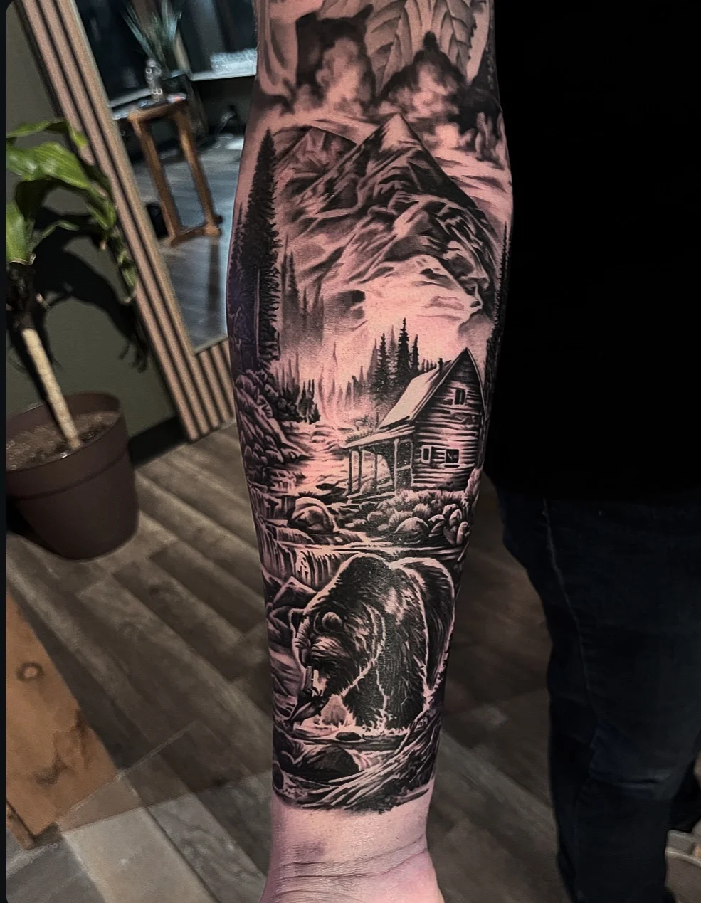 Royal Tattoo Company tattoo shop in Flint, MI