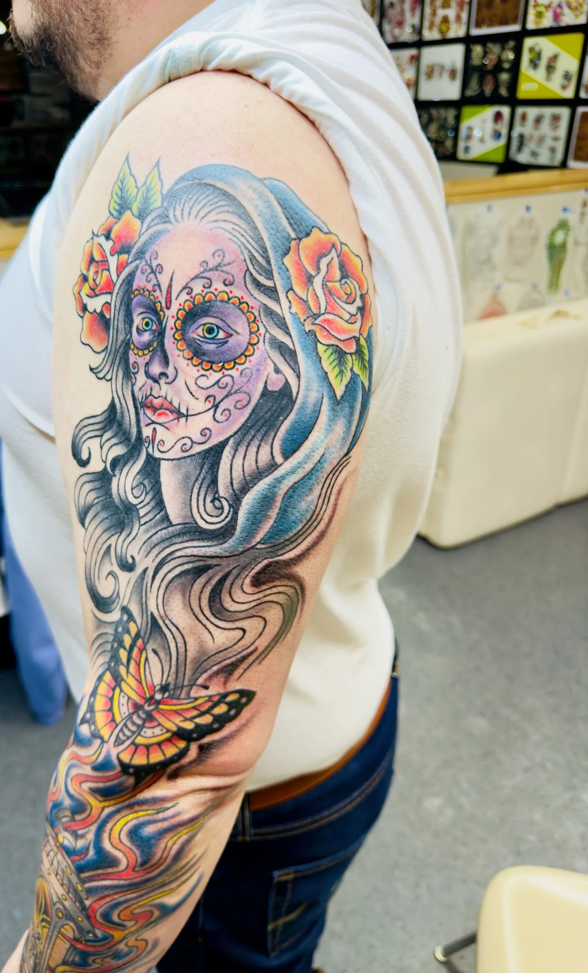 Red's Tattoo Parlor tattoo shop in Flint, MI