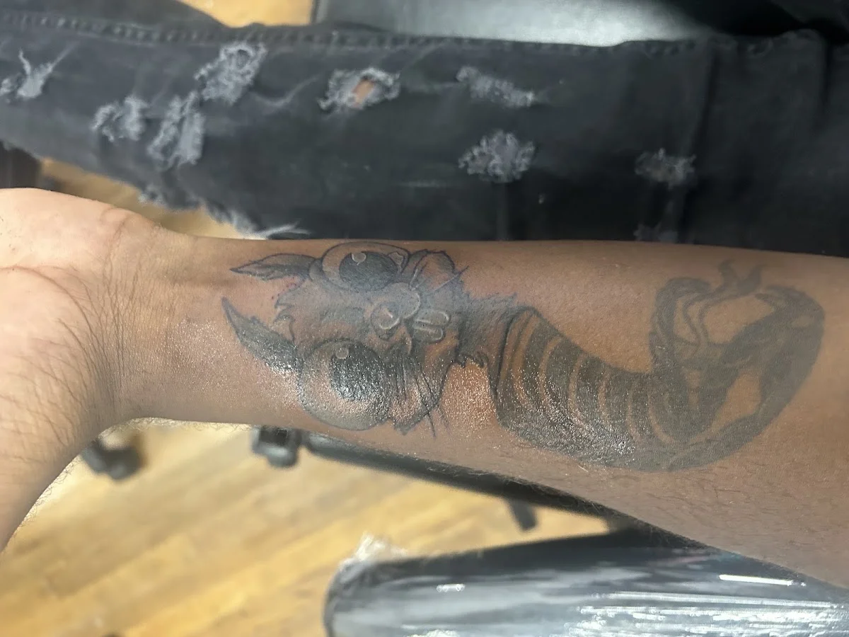 Hndrxx Tattoos & Piercings photo