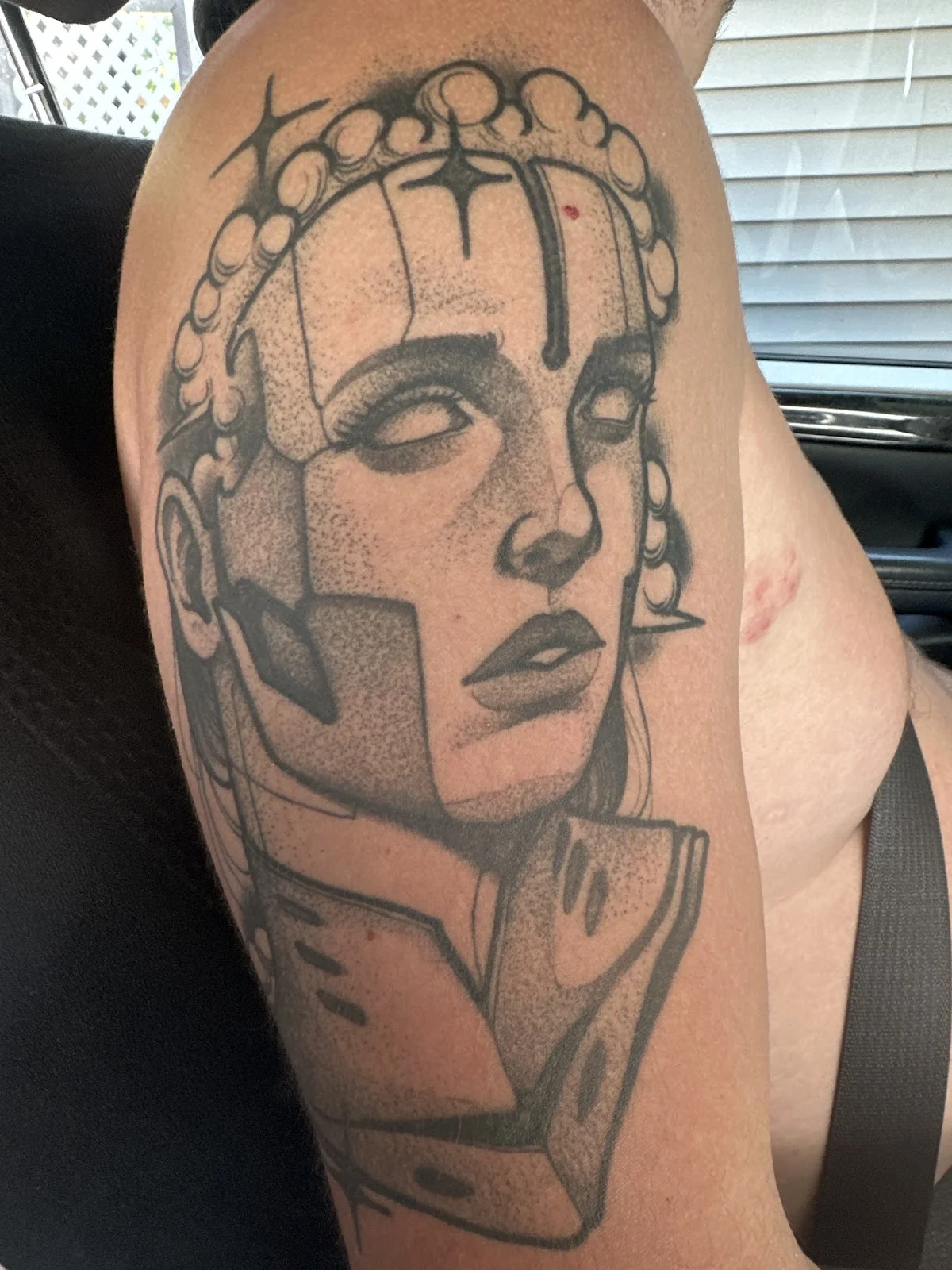 Deadcrown Tattoo tattoo shop in Blue Springs, MO