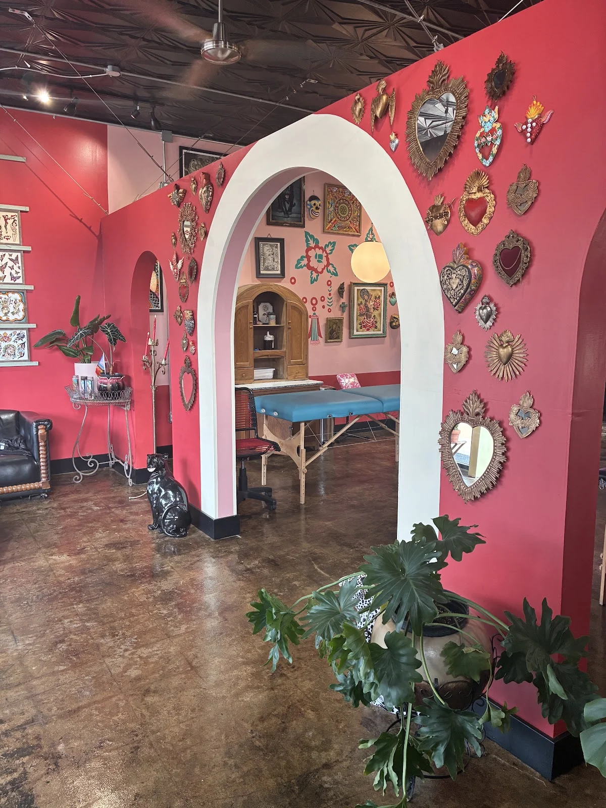Honeymoon Tattoo tattoo shop in St. Louis, MO