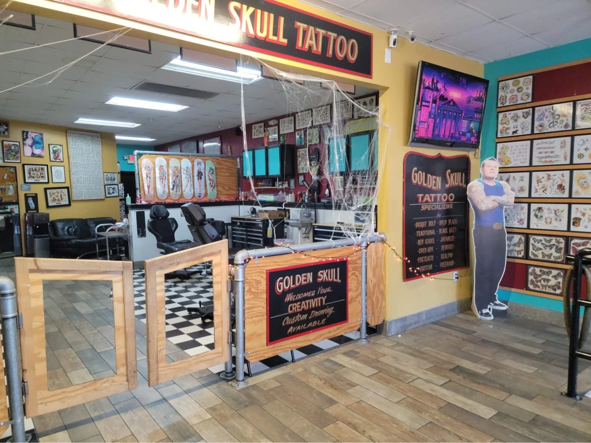 Cleen Rock One's Golden Skull Tattoo tattoo shop in Las Vegas, NV