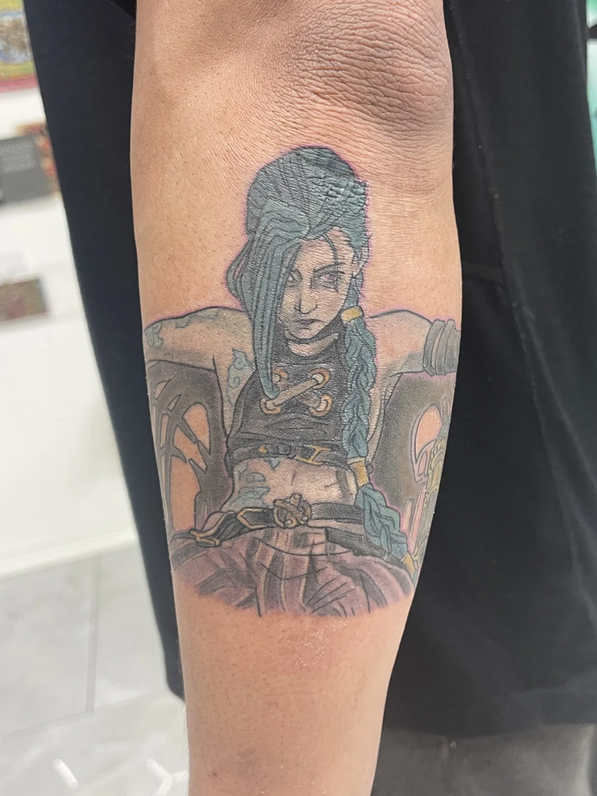 Por Vida Tattoo photo
