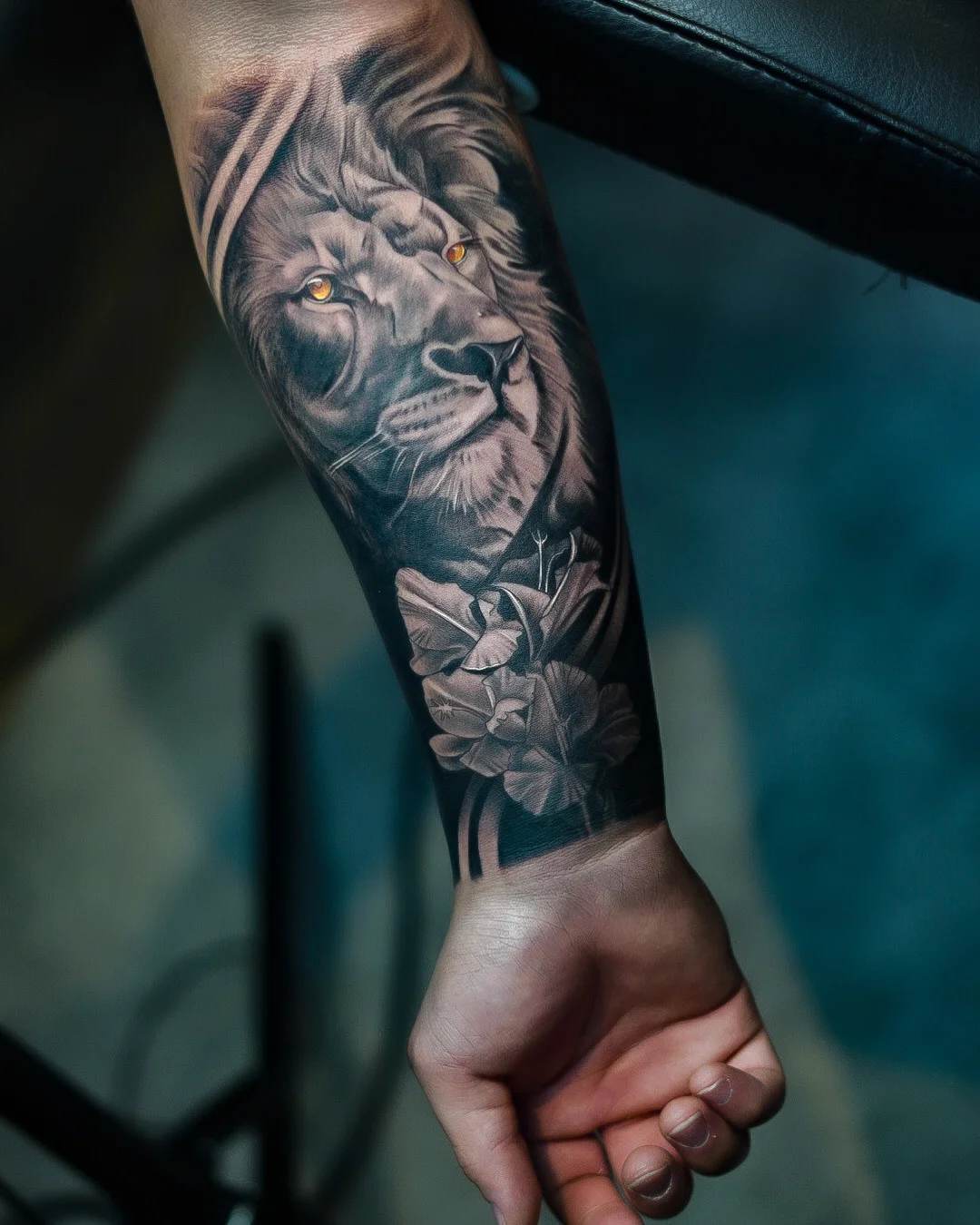 Moments Tattoo LLC tattoo shop in Milwaukee, WI