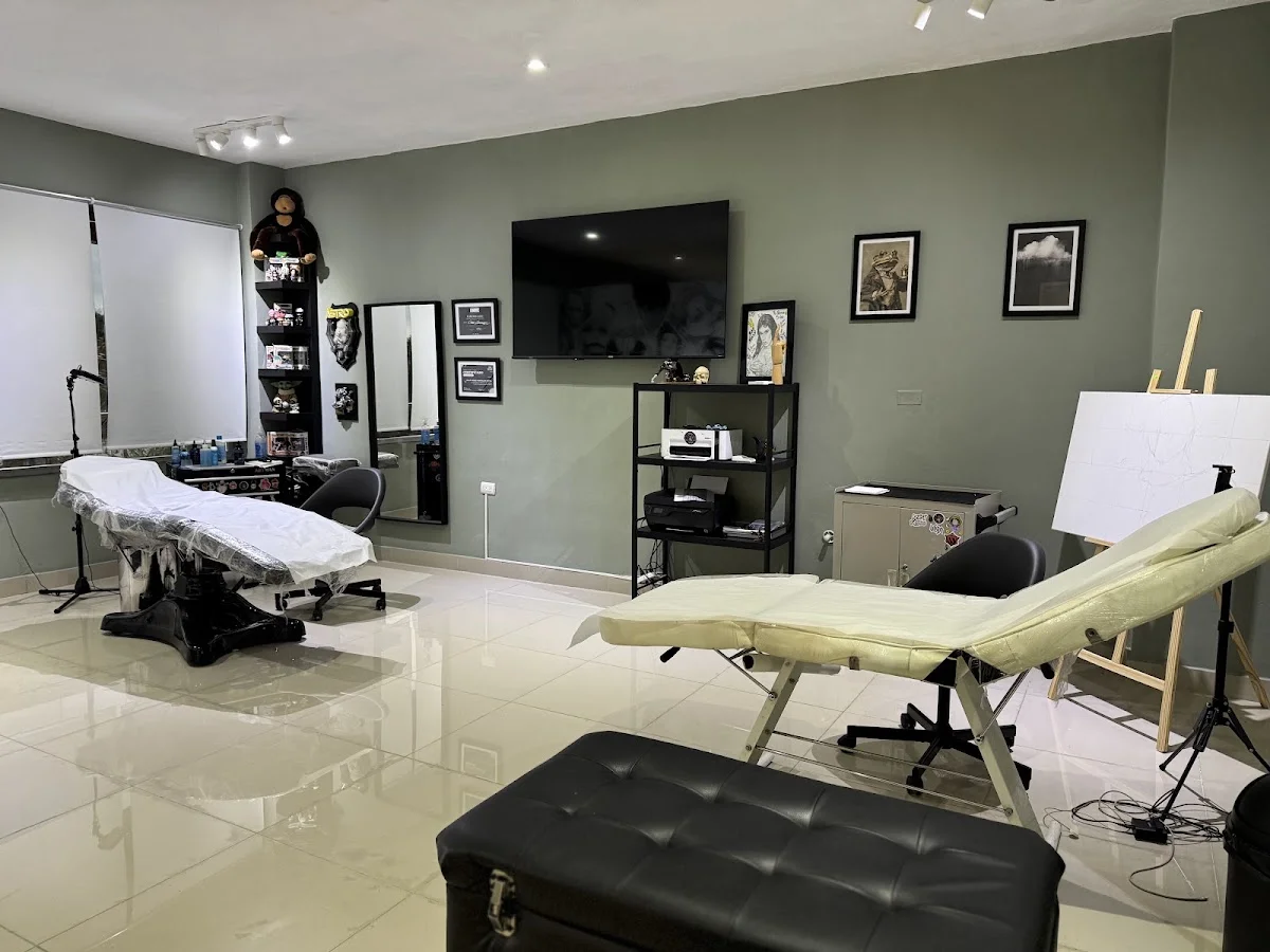 OMARTATTOOSTUDIO tattoo shop in La Romana