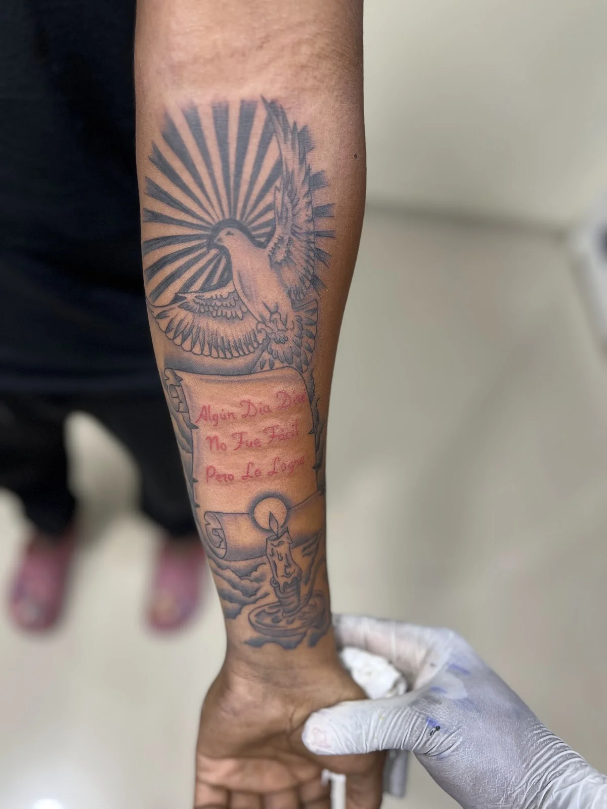 Lunaytattoo tattoo shop in San Cristobal